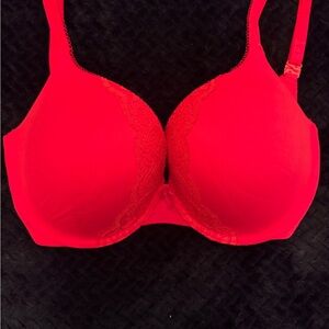 Victoria's Secret Red Lace-Trim T-Shirt Bra